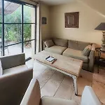 Сasa de vacaciones 1 Bedroom Awesome In Saint-laurent-de-la-ca *