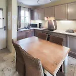 1 Bedroom Awesome In Saint-laurent-de-la-ca