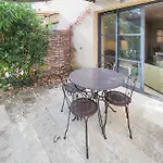 1 Bedroom Awesome In Saint-laurent-de-la-ca