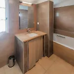 1 Bedroom Awesome In Saint-laurent-de-la-ca