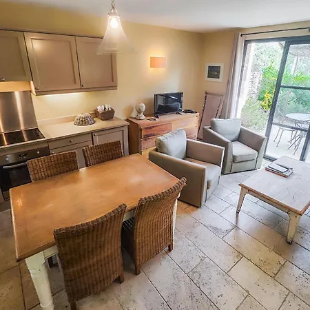 Σπίτι διακοπών 1 Bedroom Gorgeous Home In Saint-Laurent-De-La-Ca *